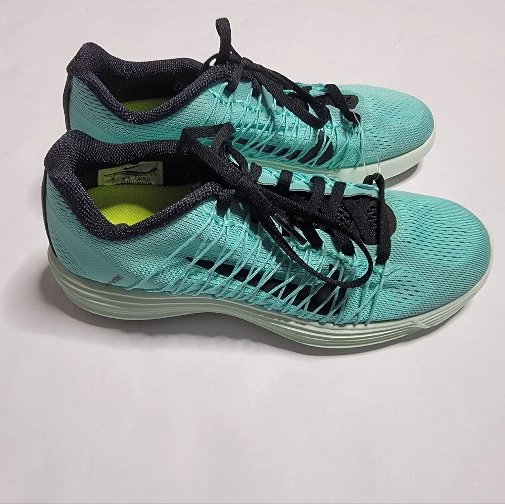💚 Nike Lunarlon Flywire Running Shoes Women’s 6 Mint Green